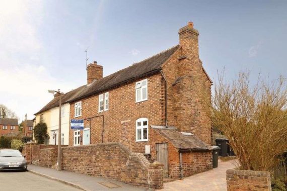 5 Bedroom Semi-Detac...